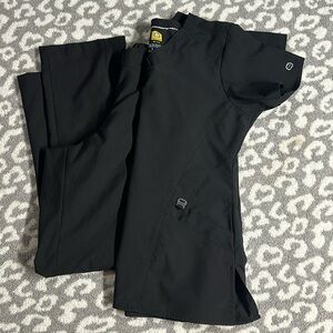 Wonder wink scrub set